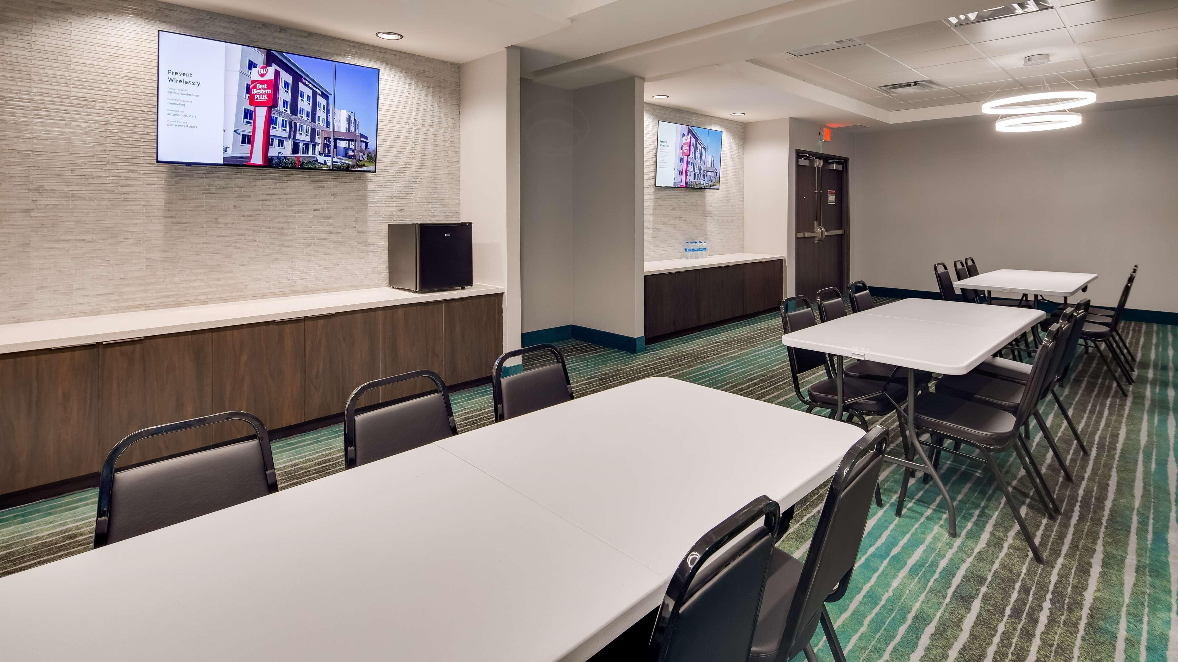 Comfort Inn & Suites Clarksville - Louisville North Экстерьер фото