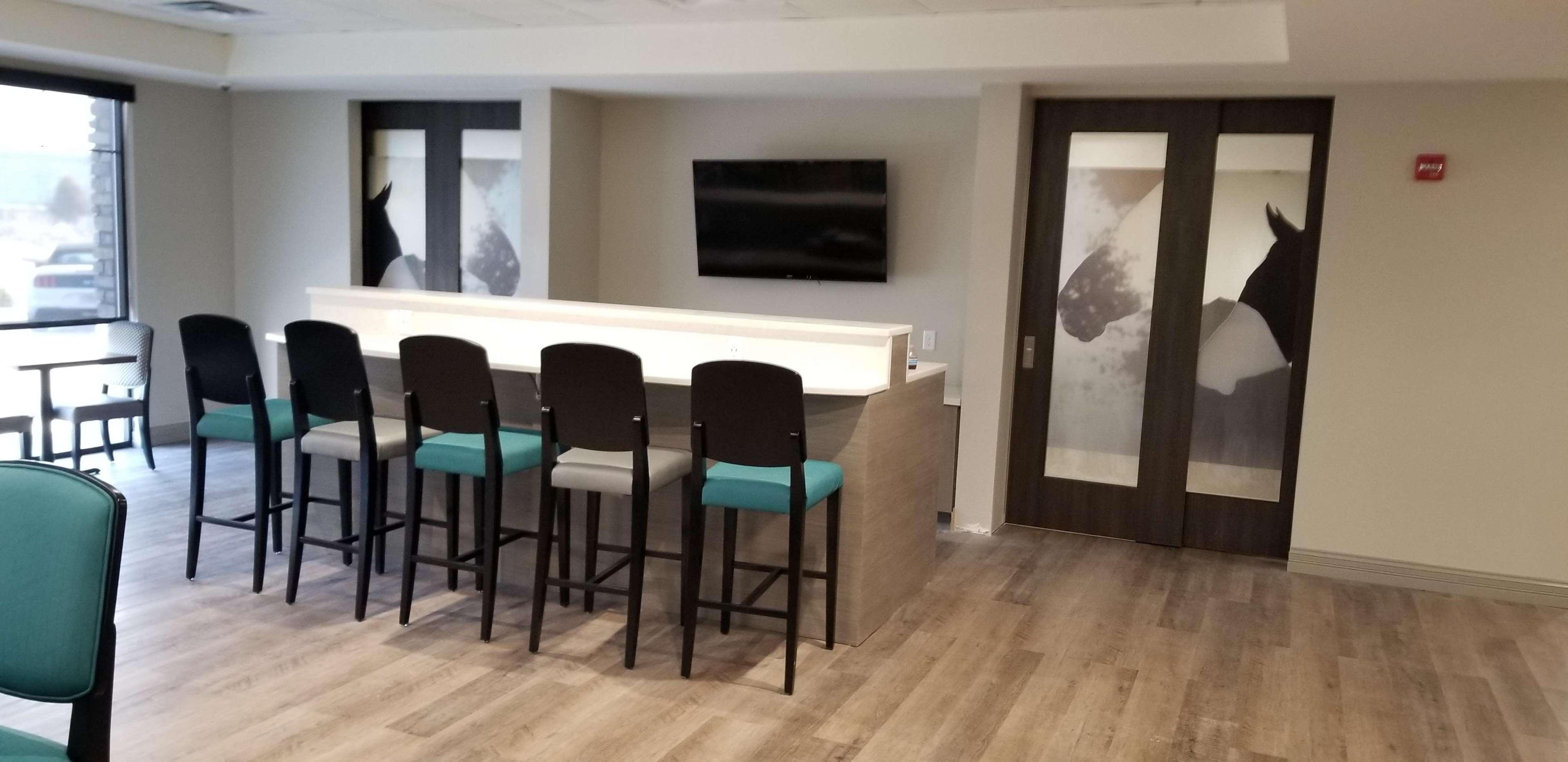Comfort Inn & Suites Clarksville - Louisville North Экстерьер фото