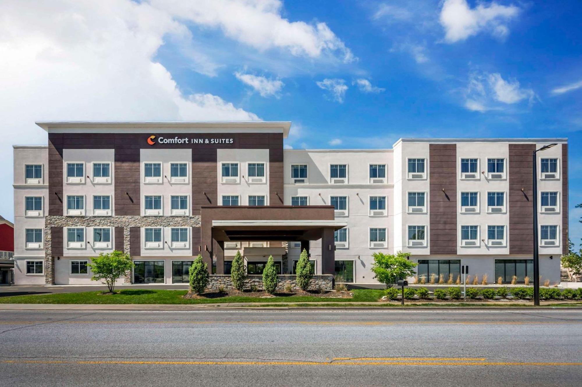 Comfort Inn & Suites Clarksville - Louisville North Экстерьер фото