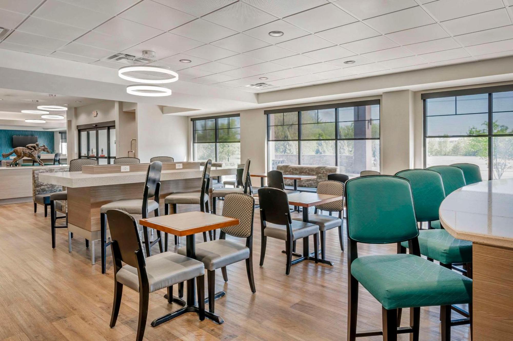Comfort Inn & Suites Clarksville - Louisville North Экстерьер фото