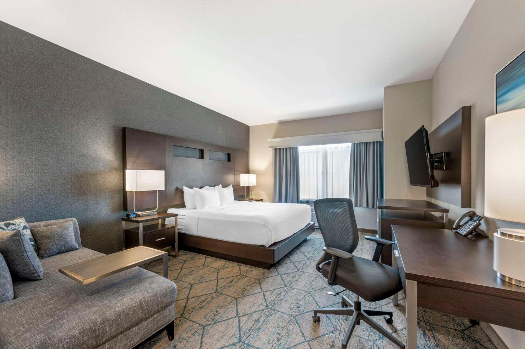 Comfort Inn & Suites Clarksville - Louisville North Экстерьер фото
